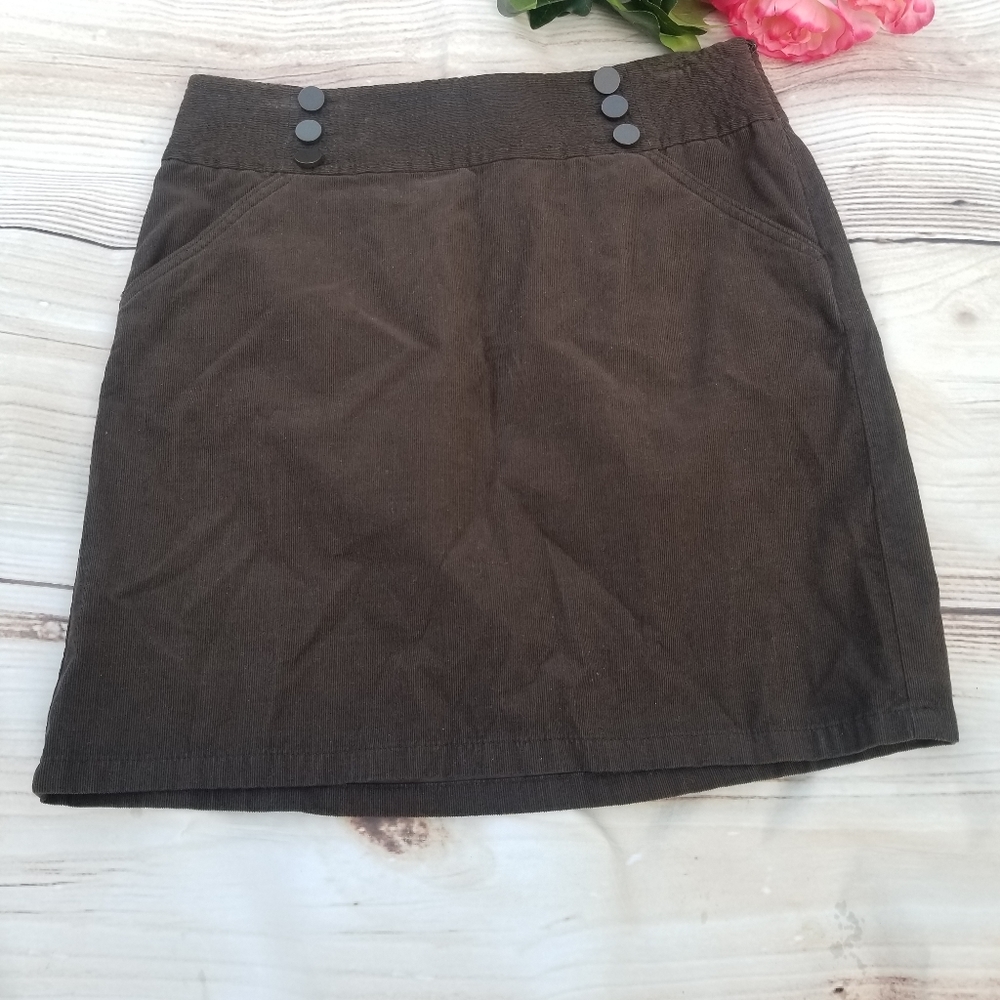3/$28 Ann Taylor  Brown Corduroy Skirt Sz 4